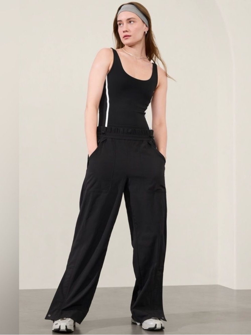 ATHLETA Trekkie Parachute Pant Women’s XS High Rise Wide Leg Zip Hem A